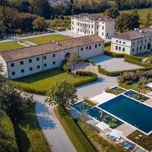 Apartment Solatia